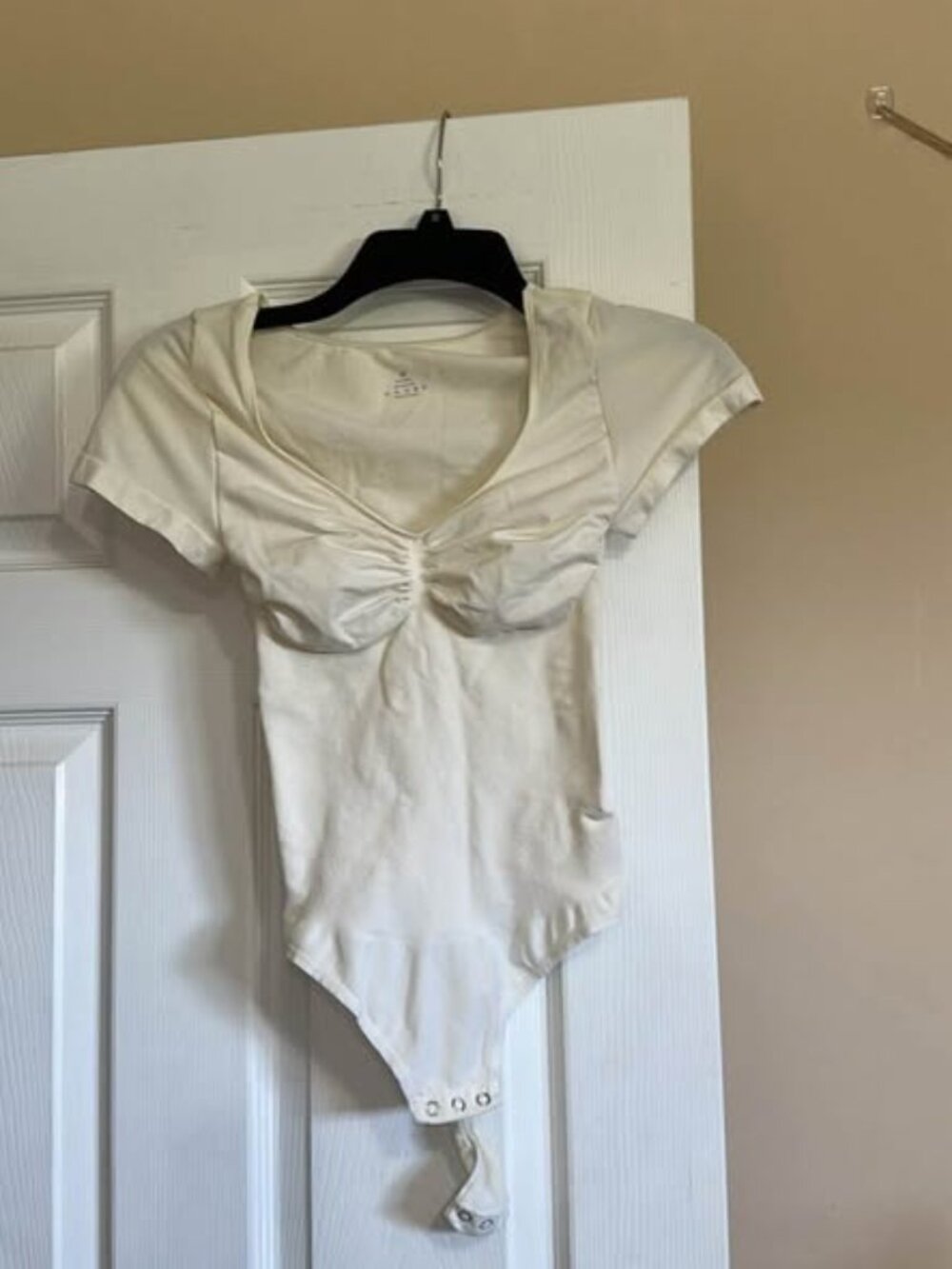 Women’s Short Sleeve Bodysuit Size Medium